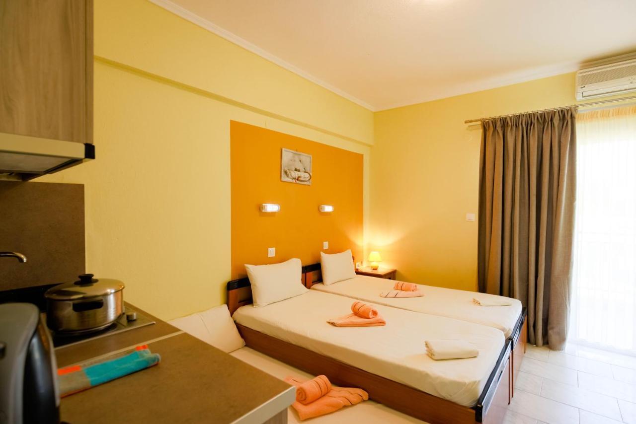 פראליה דיוניסיו Dionisos Apartments מראה חיצוני תמונה