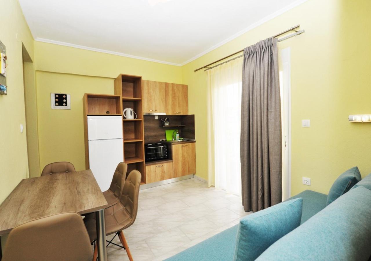 פראליה דיוניסיו Dionisos Apartments מראה חיצוני תמונה