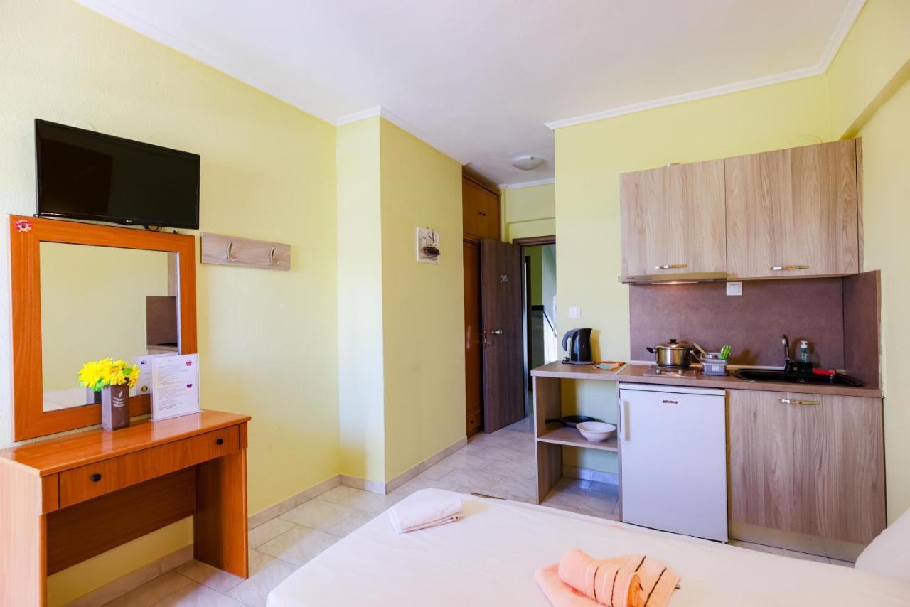 פראליה דיוניסיו Dionisos Apartments מראה חיצוני תמונה