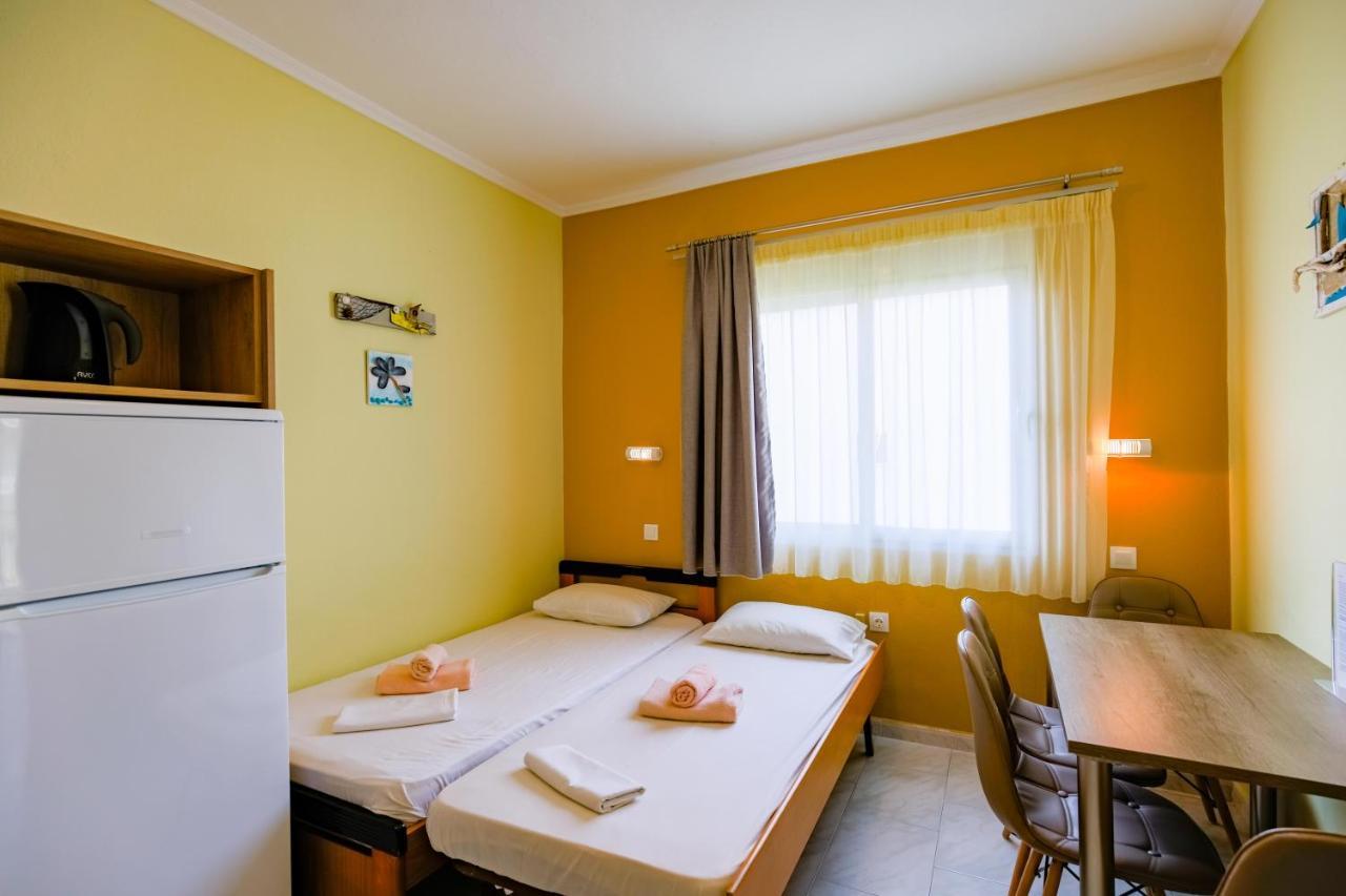פראליה דיוניסיו Dionisos Apartments מראה חיצוני תמונה