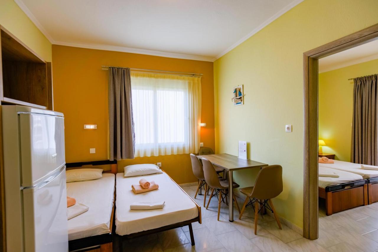 פראליה דיוניסיו Dionisos Apartments מראה חיצוני תמונה